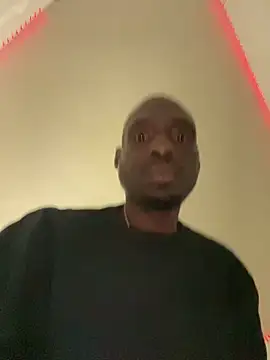 Snapshot of DiabloDicc74 chatting on 12/21/25, 04:19 DiabloDicc74 online show from 12/21/25, 04:19