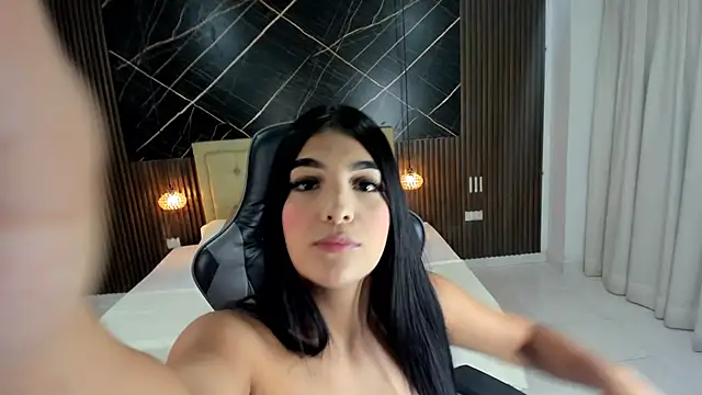 Milu 17 online show from 11/14/25, 10:58