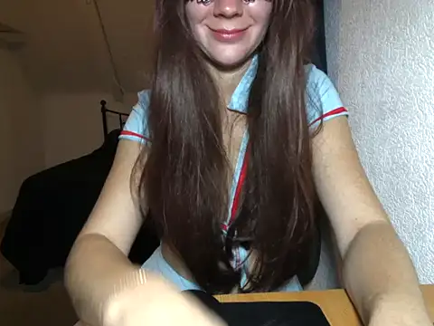 Snapshot of Aromaloveqq chatting on 11/18/25, 03:38 Aromaloveqq online show from 11/18/25, 03:38