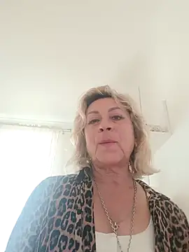 Snapshot of Anabel-455 chatting on 10/27/25, 11:25 Anabel-455 online show from 10/27/25, 11:25