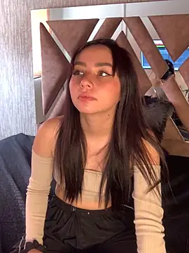 Nexxus Pink online show from 11/17/25, 04:46