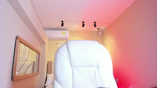 NahimiThompson online show from 04/27/26, 07:45