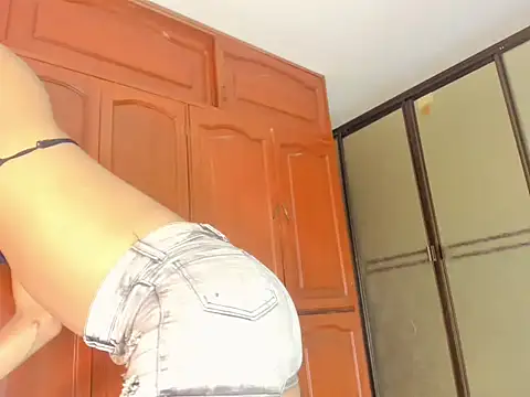 shopy horny online show from 12/01/25, 08:41