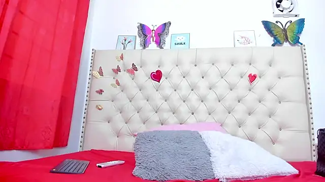 celena wonder online show from 05/04/26, 07:21