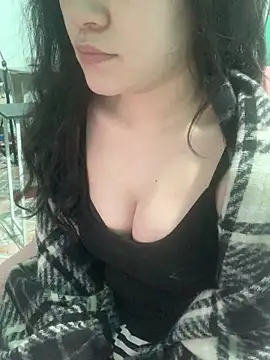 Snapshot of May2k2 chatting on 01/06/26, 02:26 May2k2 online show from 01/06/26, 02:26