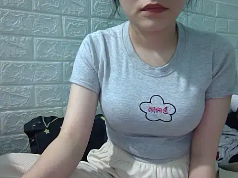 Snapshot of May2k2 chatting on 01/06/26, 03:16 May2k2 online show from 01/06/26, 03:16