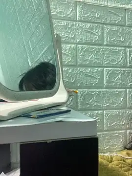 Snapshot of May2k2 chatting on 02/03/26, 01:37 May2k2 online show from 02/03/26, 01:37