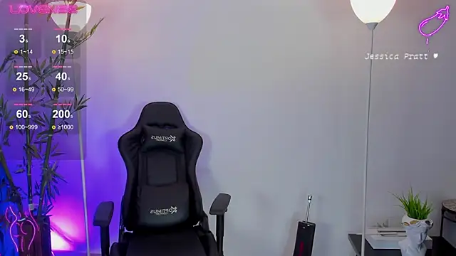 Snapshot of JessicaPratt chatting on 02/19/25, 11:14 JessicaPratt online show from 02/19/25, 11:14