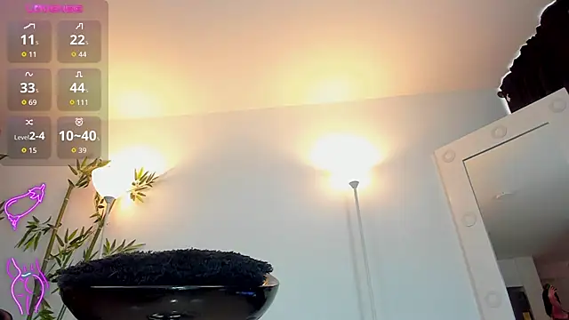 Snapshot of JessicaPratt chatting on 09/29/25, 04:12 JessicaPratt online show from 09/29/25, 04:12