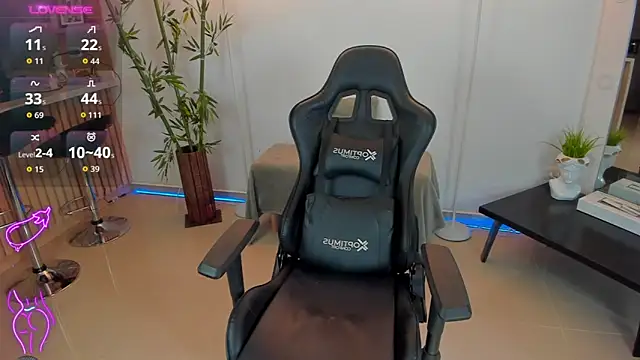 Snapshot of JessicaPratt chatting on 10/25/25, 06:13 JessicaPratt online show from 10/25/25, 06:13