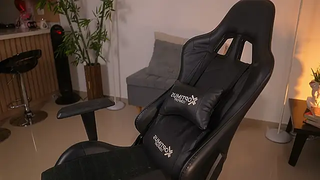 Snapshot of JessicaPratt chatting on 03/18/26, 08:01 JessicaPratt online show from 03/18/26, 08:01