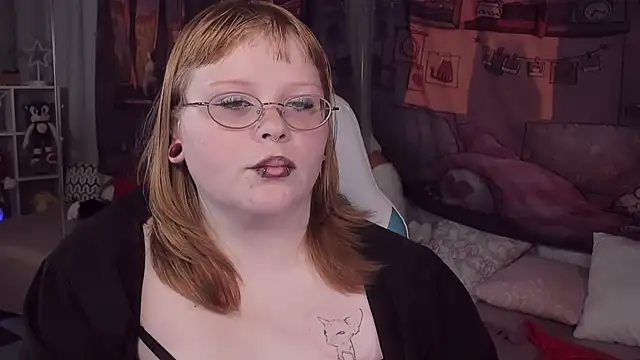 LottieReed online show from 11/20/25, 03:56