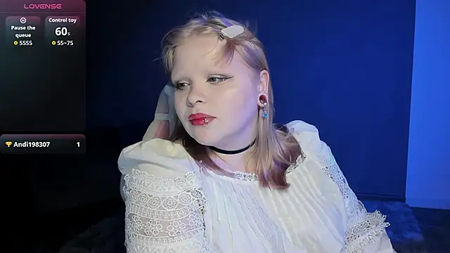 LottieReed online show from 05/16/26, 06:21