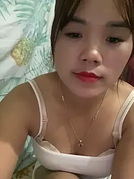 Snapshot of nachi-baby chatting on 11/08/25, 01:33 nachi-baby online show from 11/08/25, 01:33