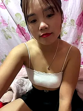 Snapshot of nachi-baby chatting on 11/19/25, 02:39 nachi-baby online show from 11/19/25, 02:39