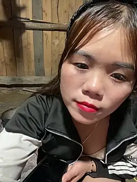 Snapshot of nachi-baby chatting on 11/26/25, 01:56 nachi-baby online show from 11/26/25, 01:56