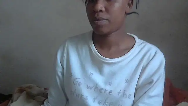 AdorableAfricanStar69 online show from 11/25/25, 04:45