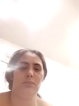 blanca24325 online show from 11/16/25, 05:13