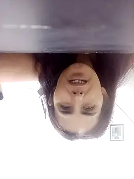 blanca24325 online show from 11/21/25, 07:45