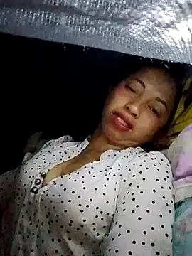 TRIEUTRIEU20 online show from 10/24/25, 09:44