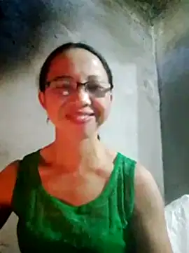 TRIEUTRIEU20 online show from 11/25/25, 03:39