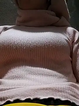 TRIEUTRIEU20 online show from 02/21/26, 11:00