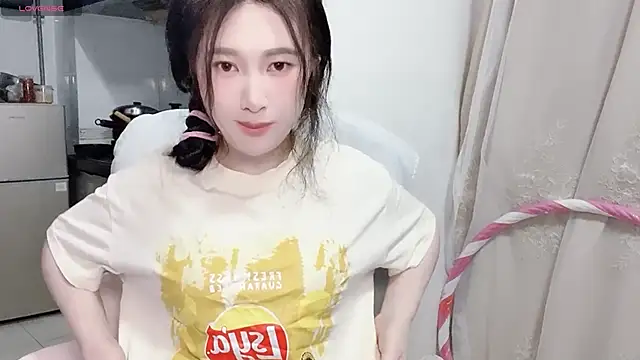 anna-888- online show from 11/27/25, 11:07