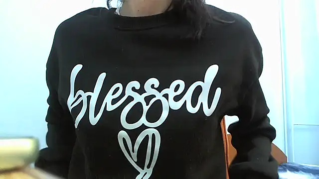 Snapshot of andreea713 chatting on 02/02/26, 12:15 andreea713 online show from 02/02/26, 12:15