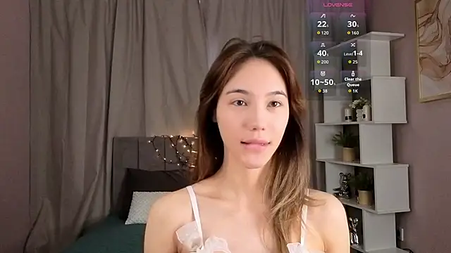 LilCatalia online show from 05/09/26, 04:28