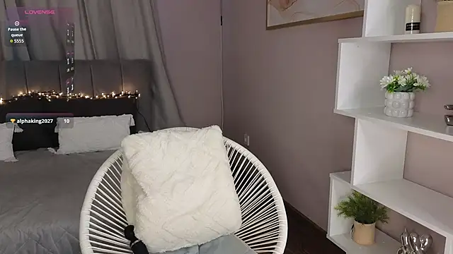 LilCatalia online show from 06/05/26, 10:21