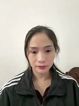 Snapshot of Pig_pig11 chatting on 11/19/25, 01:11 Pig pig11 online show from 11/19/25, 01:11