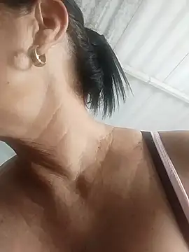 EmperatrizMilf online show from 11/18/25, 06:01