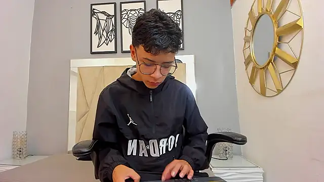 adams bobby online show from 02/02/26, 11:09