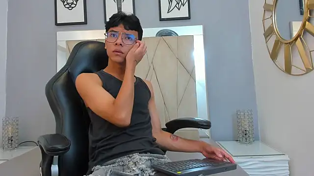 adams bobby online show from 04/25/26, 11:24