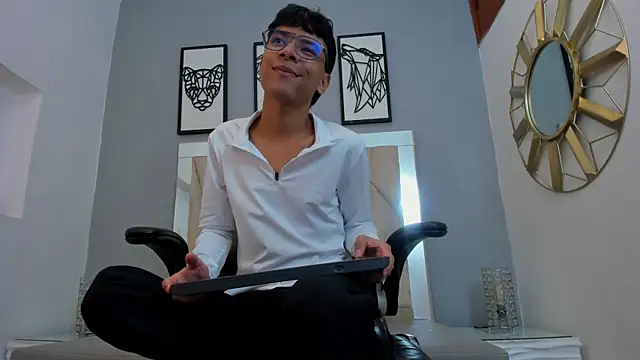 adams bobby online show from 05/03/26, 11:16