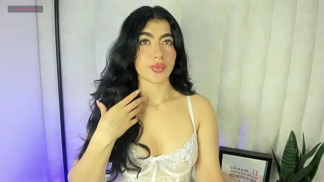 Snapshot of Emii_rous chatting on 11/10/25, 09:03 Emii rous online show from 11/10/25, 09:03