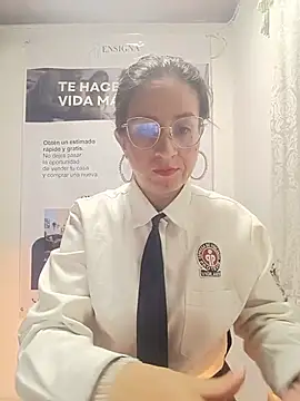 Valentina--1 online show from 06/08/26, 10:04