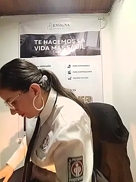 Valentina--1 online show from 06/18/26, 10:09