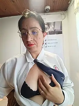 Valentina--1 online show from 06/27/26, 12:22