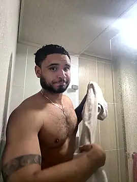 AUSTINN TORRES online show from 01/09/26, 10:22