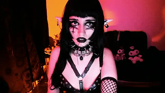 Snapshot of Yueeclipsa chatting on 02/13/26, 04:41 Yueeclipsa online show from 02/13/26, 04:41