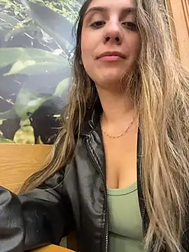 sarah honey   online show from 11/19/25, 02:50