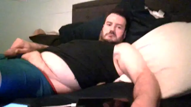 Snapshot of jayjj1983 chatting on 10/28/25, 08:40 jayjj1983 online show from 10/28/25, 08:40