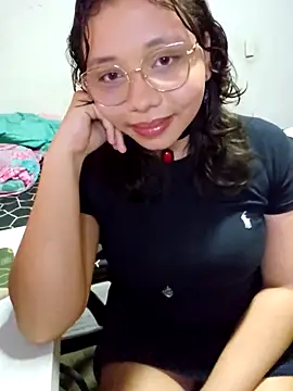 Sapphire024 online show from 10/25/25, 05:37