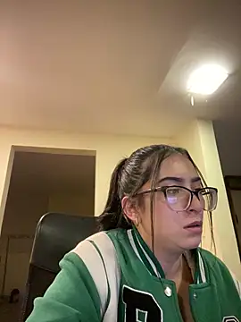 Kloe Novoa online show from 04/27/26, 12:14