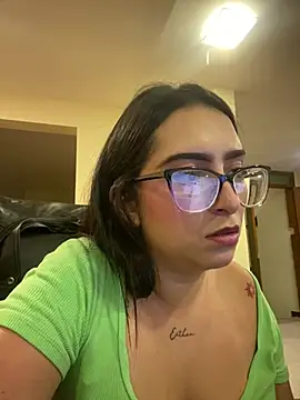 Kloe Novoa online show from 04/29/26, 05:30