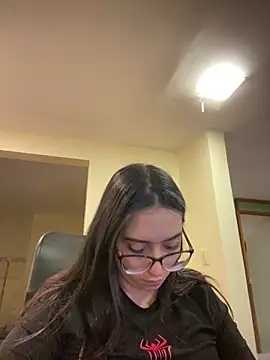 Kloe Novoa online show from 04/30/26, 12:33