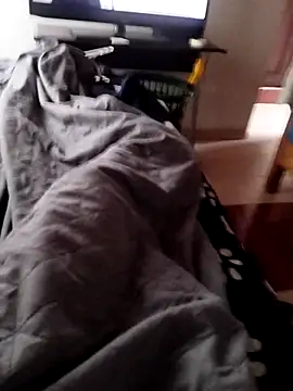 Snapshot of Andres__00 chatting on 03/27/26, 12:16 Andres 00 online show from 03/27/26, 12:16