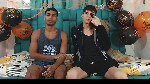 Hot Boys Latinos X online show from 10/29/25, 12:13