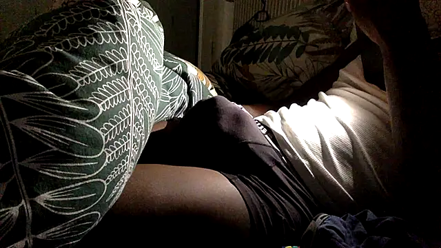 Snapshot of Aboo340 chatting on 10/27/25, 07:29 Aboo340 online show from 10/27/25, 07:29